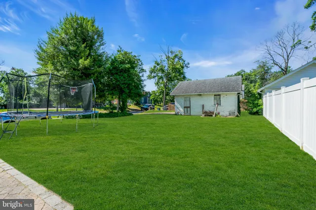 $350,000 | 235 Maple Avenue, Delanco, NJ 08075