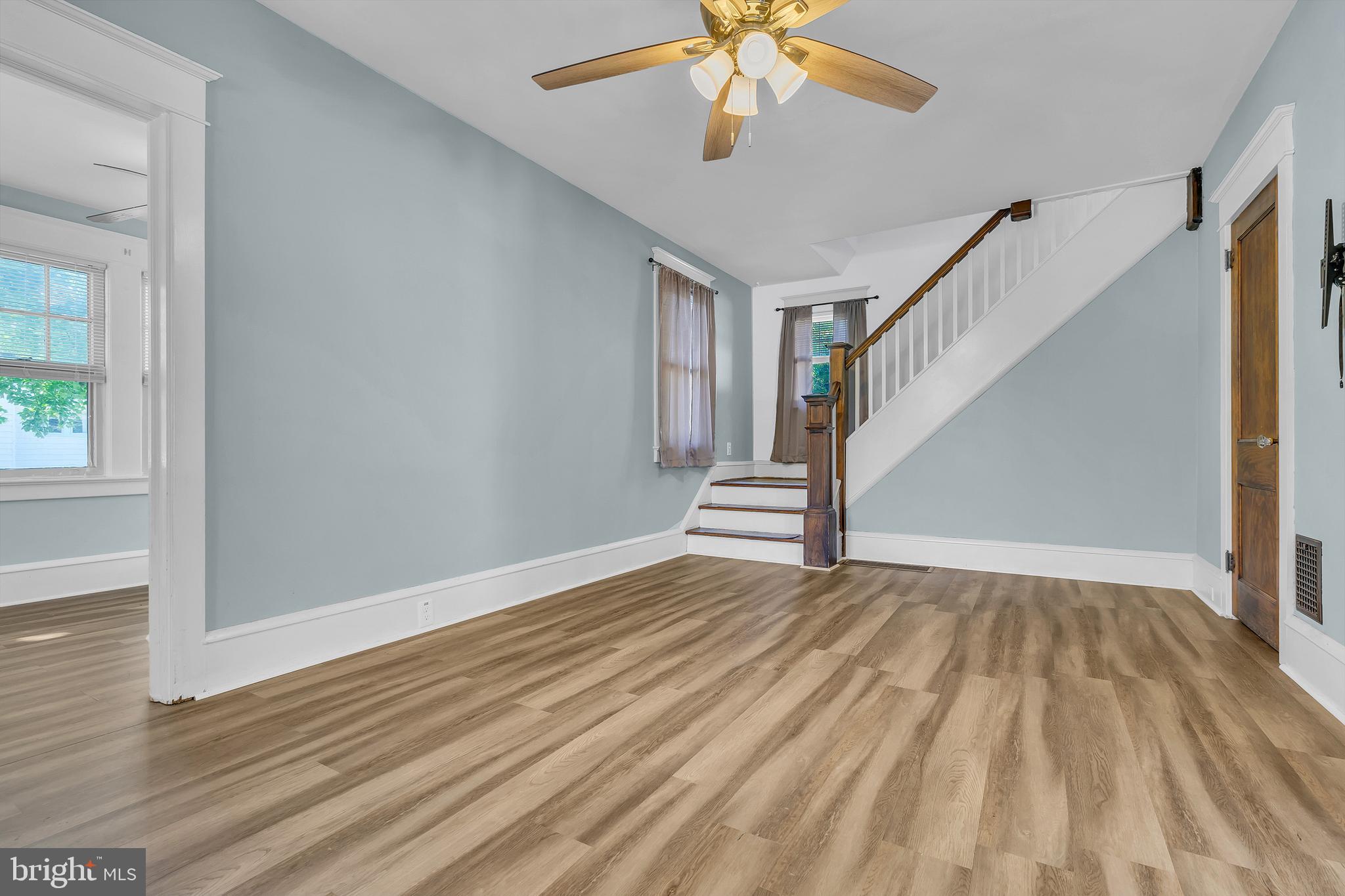 235 Maple Avenue Delanco, NJ 08075 - Photo 8 of 63 Living room