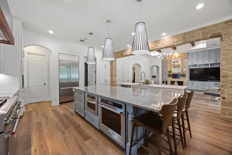 $2,699,900 | 5002 Finley Drive, Austin, TX 78731