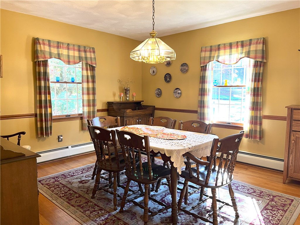 33 Contour Road Warwick, RI 02886 - Photo 5 of 16