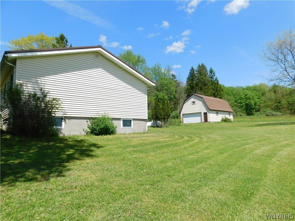 5467 Twichell Road Ashford, NY 14171 - Photo 5 of 30