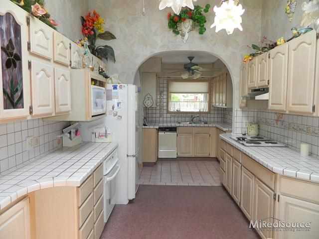 7224 Cardinal Road Algonac, MI 48001 - Photo 10 of 20 31191987-9.JPG