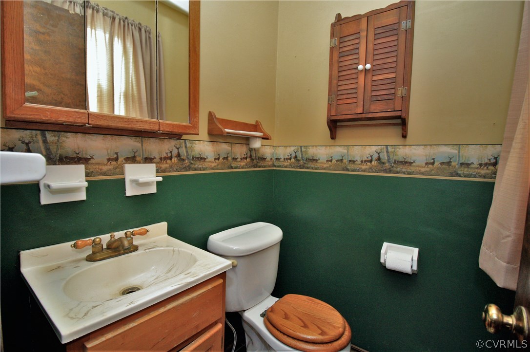 9227 Hickory Road Petersburg, VA 23803 - Photo 20 of 33 Gallery Image 20