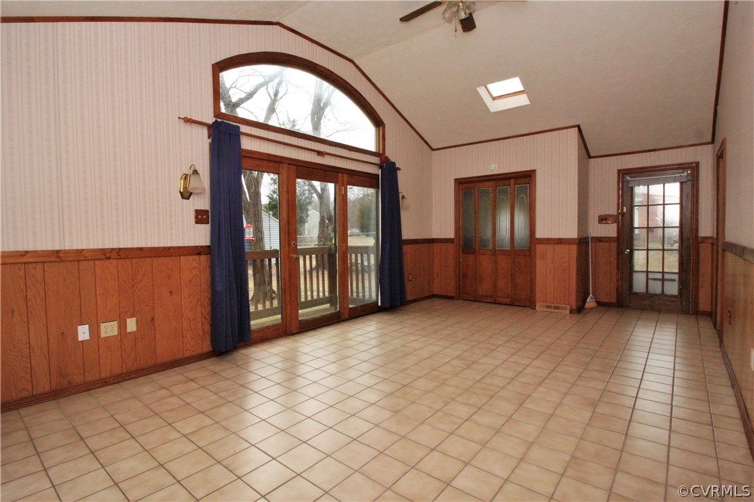 9227 Hickory Road Petersburg, VA 23803 - Photo 8 of 33 Gallery Image 8