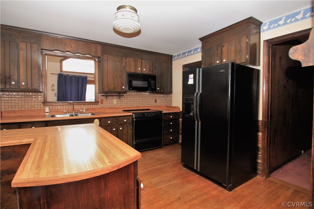 9227 Hickory Road Petersburg, VA 23803 - Photo 9 of 33 Gallery Image 9