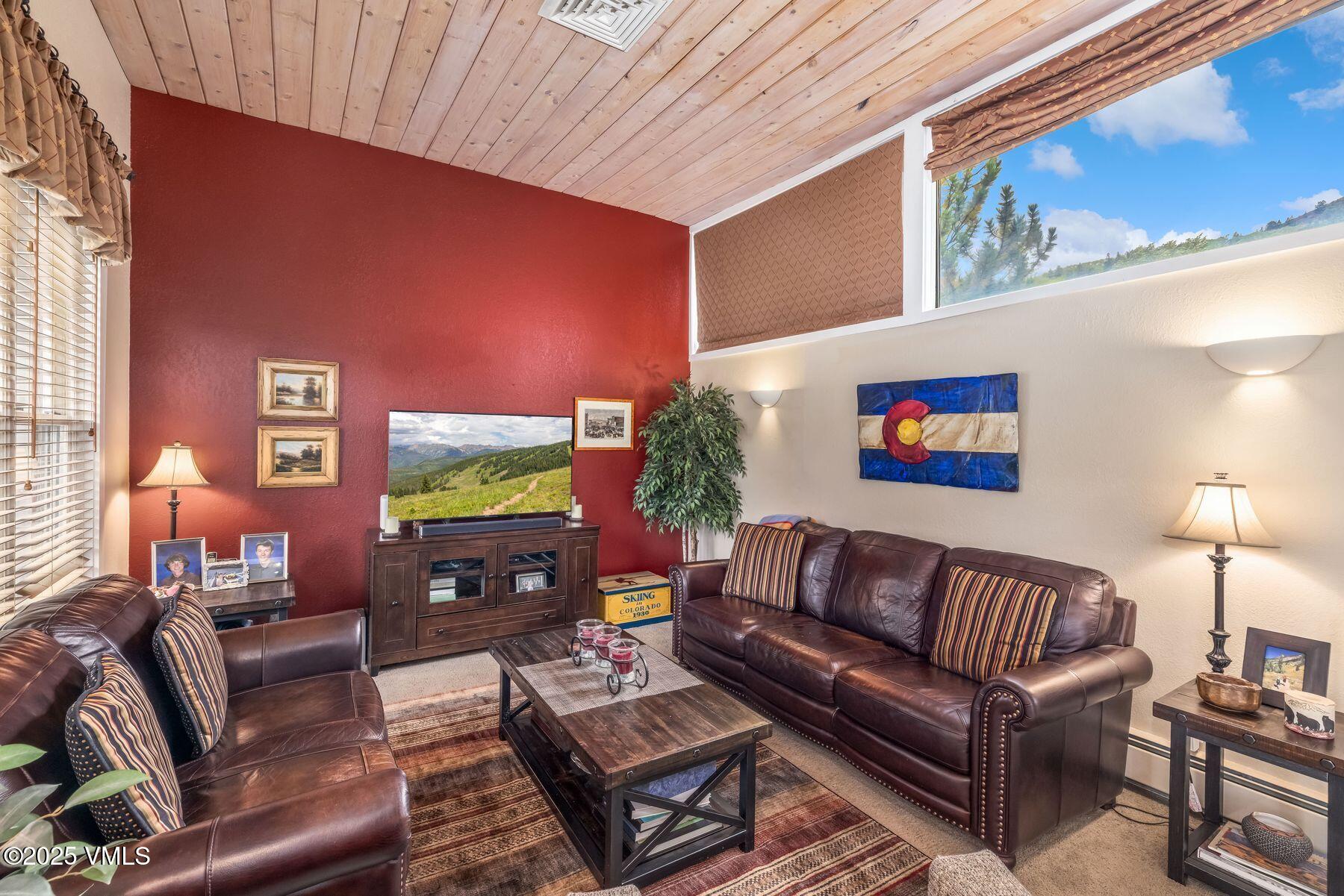 128 Beaver Road Eagle-Vail, CO 81620 - Photo 11 of 24 Upper living 2