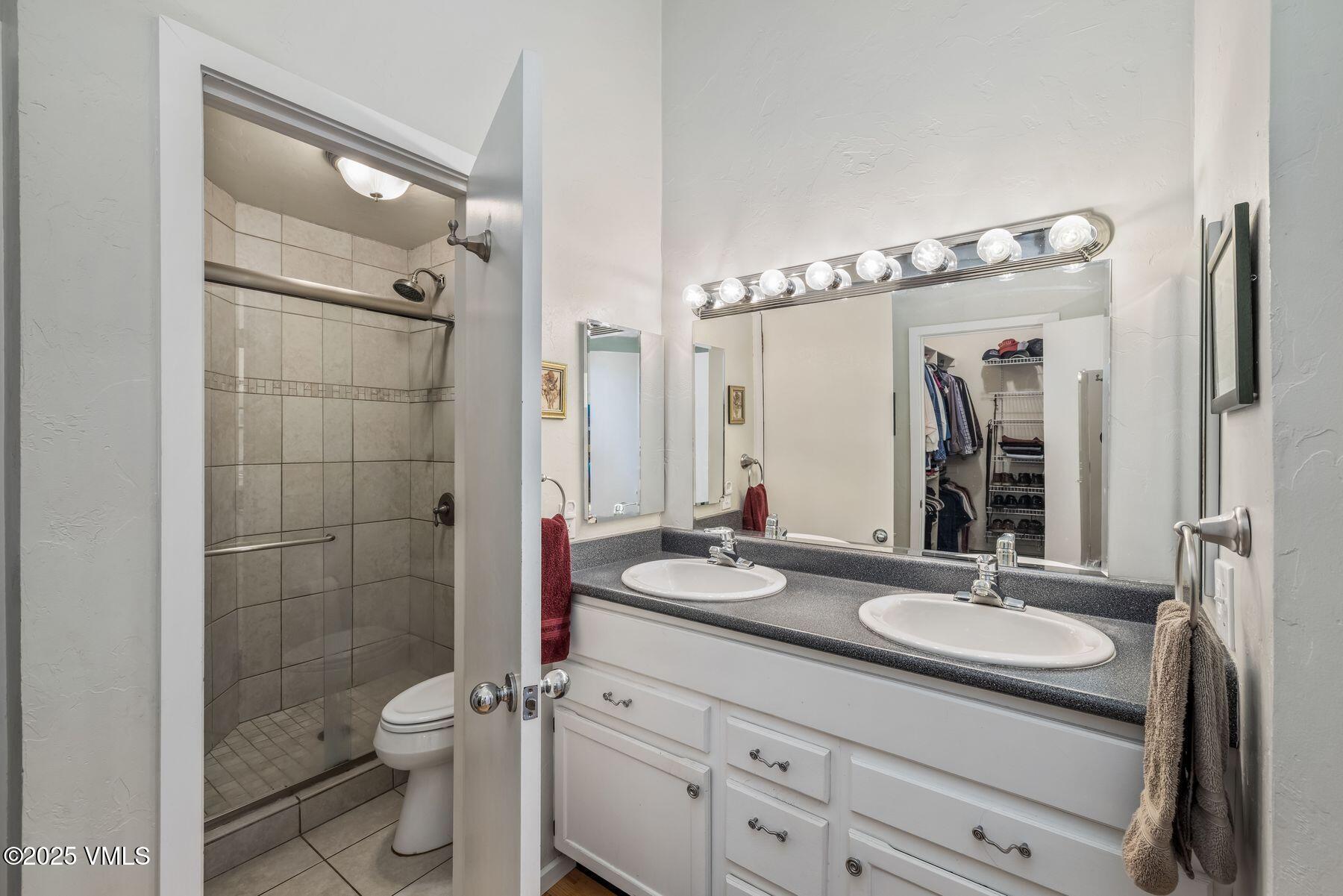 128 Beaver Road Eagle-Vail, CO 81620 - Photo 14 of 24 Primary bath