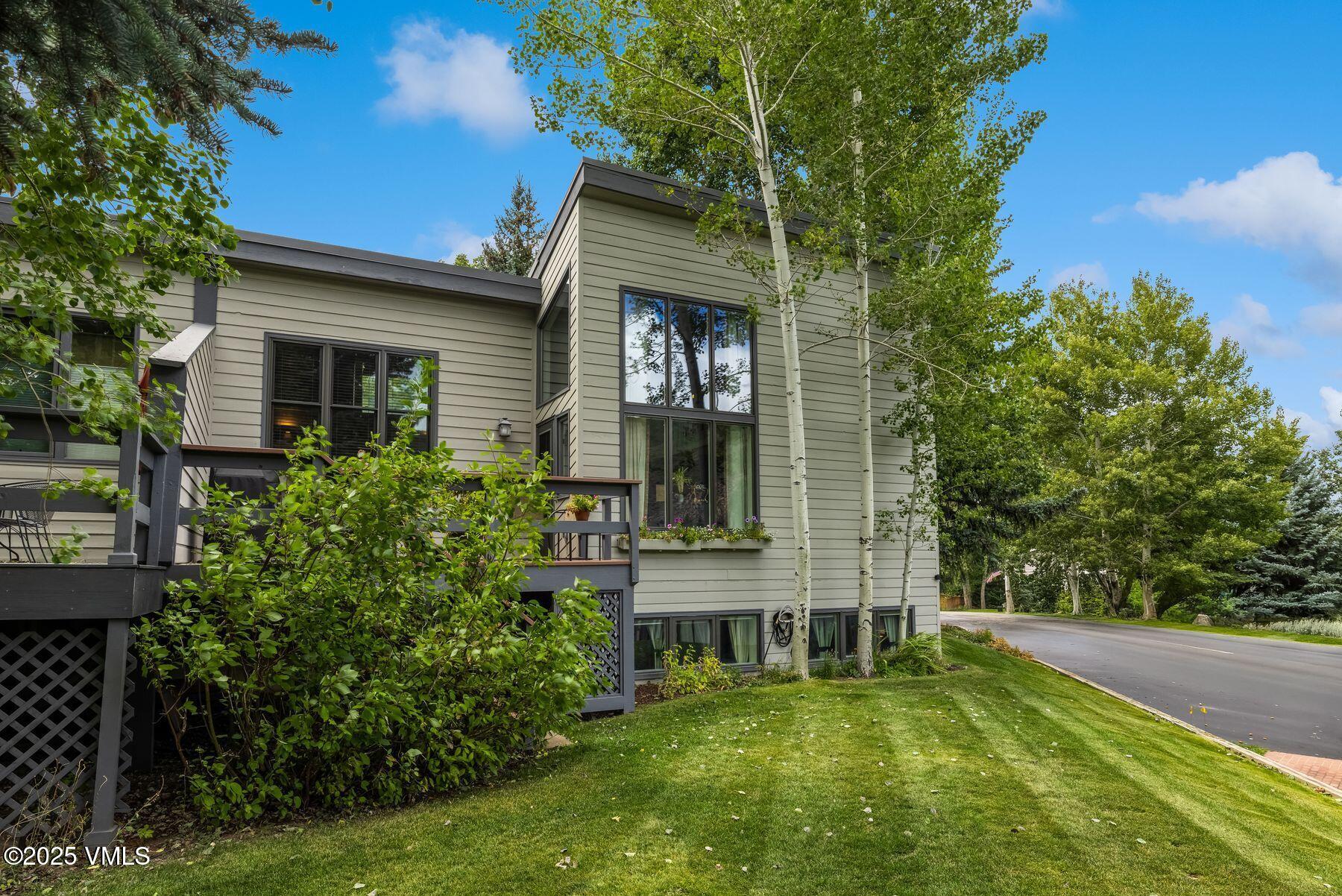 128 Beaver Road Eagle-Vail, CO 81620 - Photo 22 of 24 Exterior back