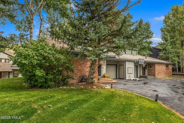 $1,575,000 | 128 Beaver Road, Eagle-Vail, CO 81620