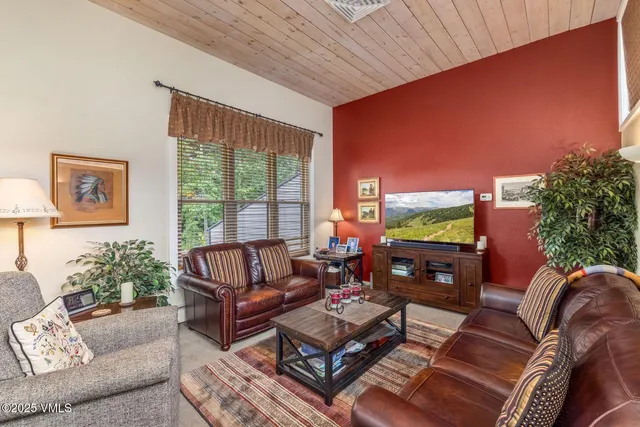 $1,575,000 | 128 Beaver Road, Eagle-Vail, CO 81620