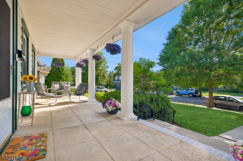 28 Rutgers Street Maplewood, NJ 07040 - Photo 3 of 44