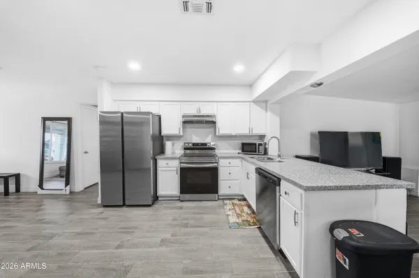 $335,000 | 7811 West Oregon Avenue, Glendale, AZ 85303