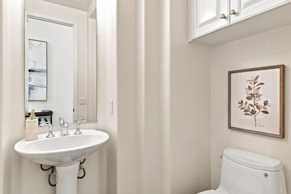 1745 Hummingbird Road Carlsbad, CA 92011 - Photo 26 of 75 Gallery Image 26