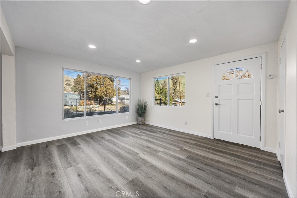 508 South Drive Lebec, CA 93243 - Photo 5 of 39