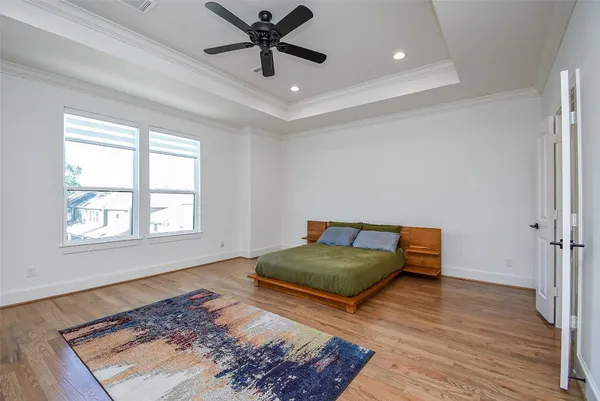 $4,200 | 918 West 25th Street, Unit E, Houston, TX 77008