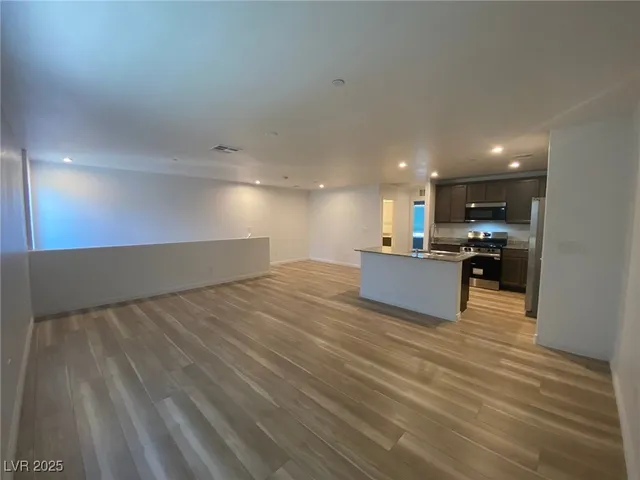 $1,700 | 4517 Dover Straight Street, Las Vegas, NV 89115