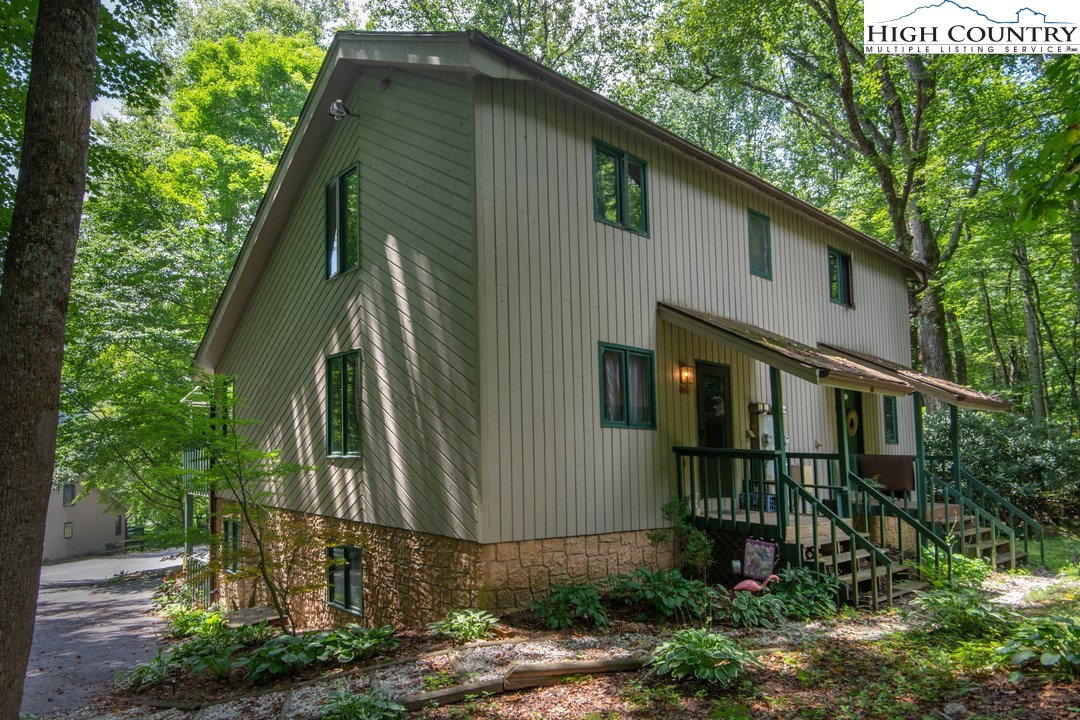 157 South Slope Loop, Unit M4 Banner Elk, NC 28604 - Photo 4 of 17 Gallery Image 4