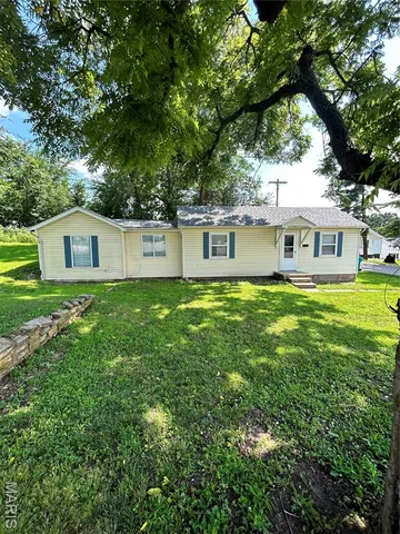 $108,000 | 615 North Old Highway 66, Bourbon, MO 65441