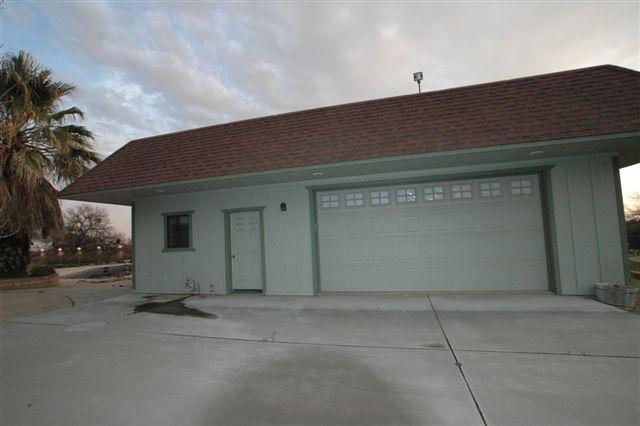 21754 Adobe Road Red Bluff, CA 96080 - Photo 4 of 8 Garage