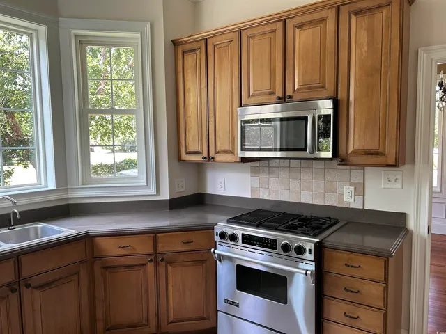 $425,000 | 518 Country Club Drive, Johnsonville, SC 29555