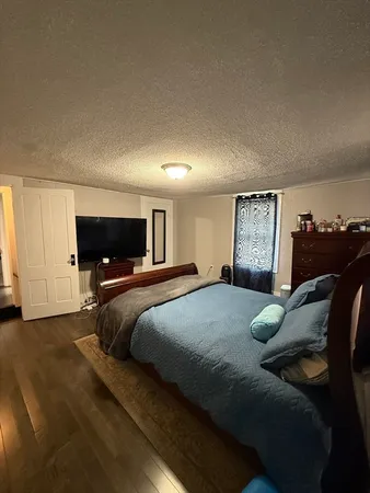 $3,400 | 86 Oak Street, Unit A, Waltham, MA 02453