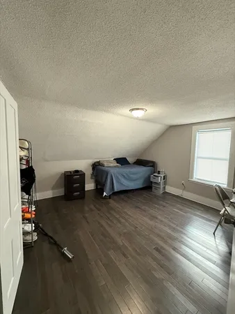 $3,400 | 86 Oak Street, Unit A, Waltham, MA 02453