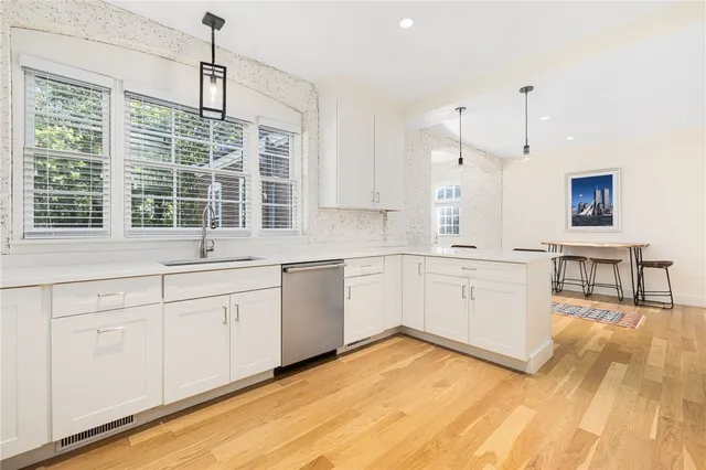 $5,000 | 8 Brenton Road, Unit 2, Newport, RI 02840