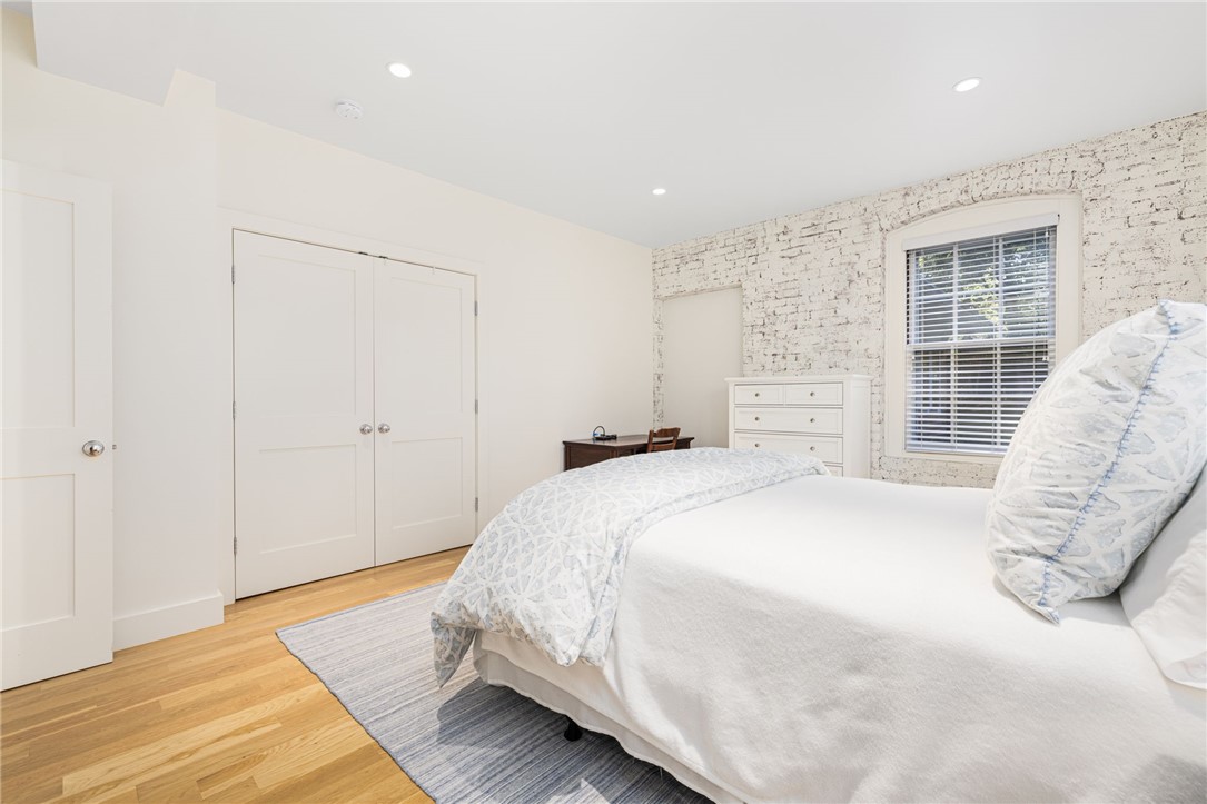 8 Brenton Road, Unit 2 Newport, RI 02840 - Photo 21 of 36