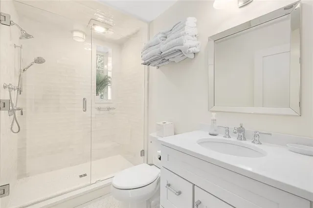 $5,000 | 8 Brenton Road, Unit 2, Newport, RI 02840