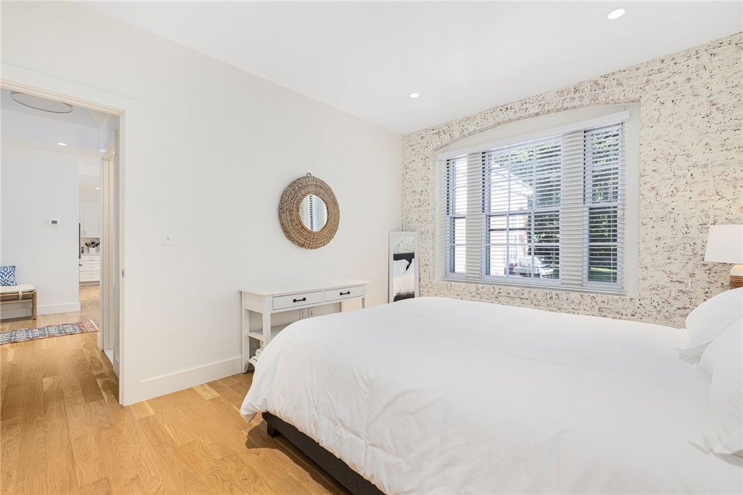 8 Brenton Road, Unit 2 Newport, RI 02840 - Photo 24 of 36