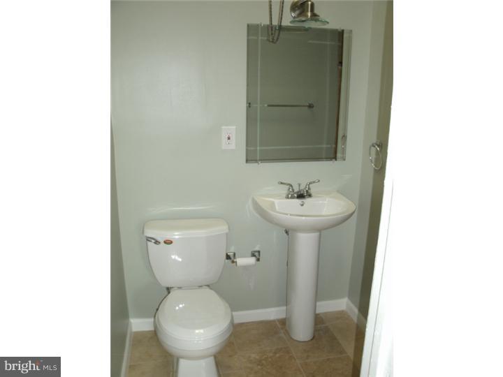 6237 Old York Road Philadelphia, PA 19141 - Photo 14 of 24 Master Bathroom
