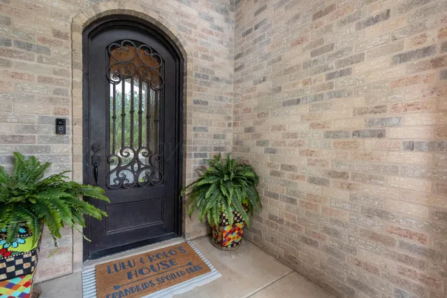 $718,900 | 6402 Parkwood Place, Amarillo, TX 79119