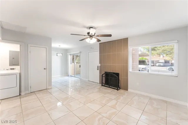 $1,295 | 2732 Eldora Circle, Unit A, Las Vegas, NV 89146