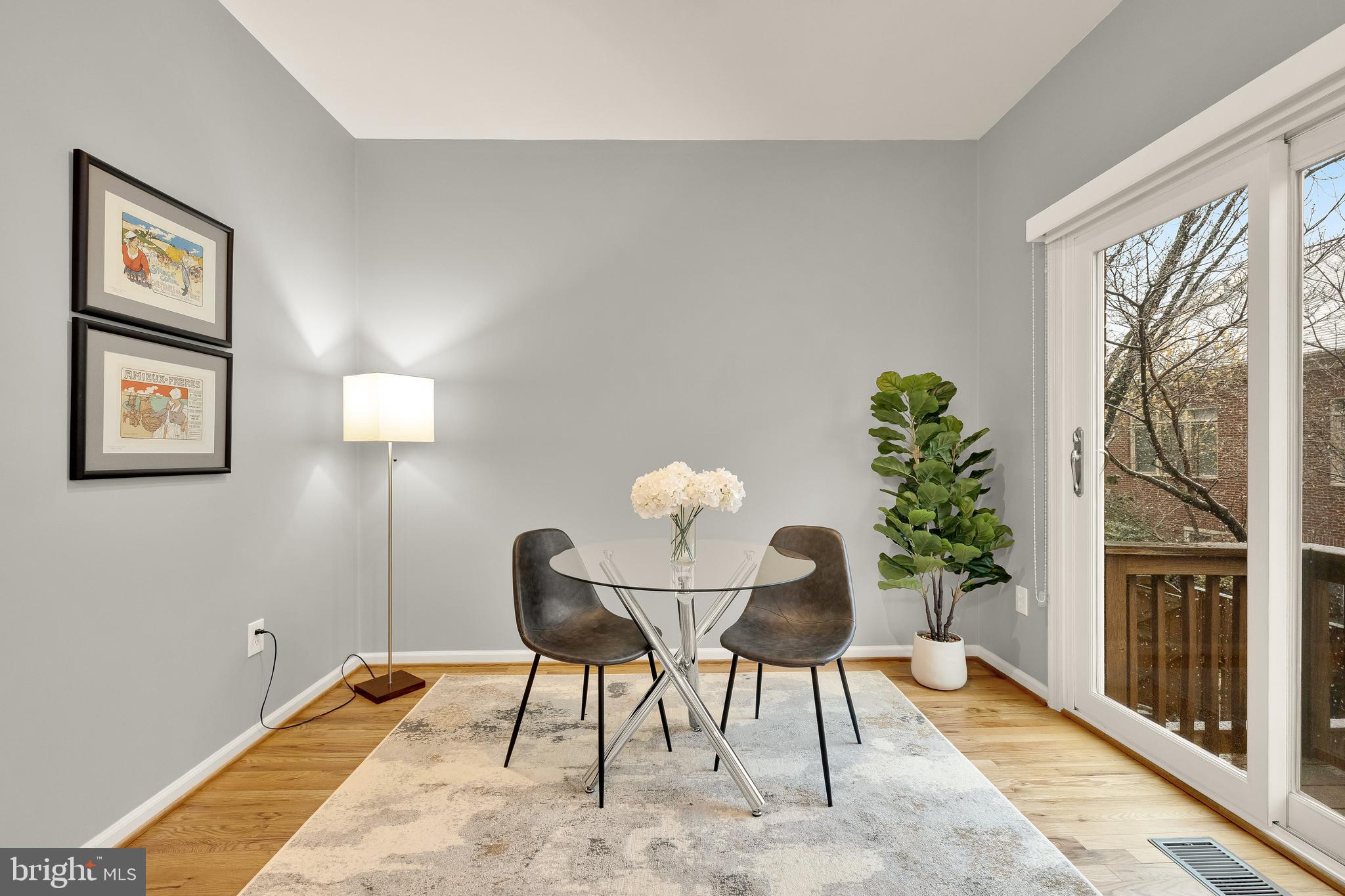 1503 North Colonial Terrace Arlington, VA 22209 - Photo 17 of 37 Breakfast Nook.
