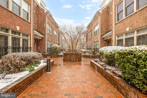 $1,399,000 | 1503 North Colonial Terrace, Arlington, VA 22209