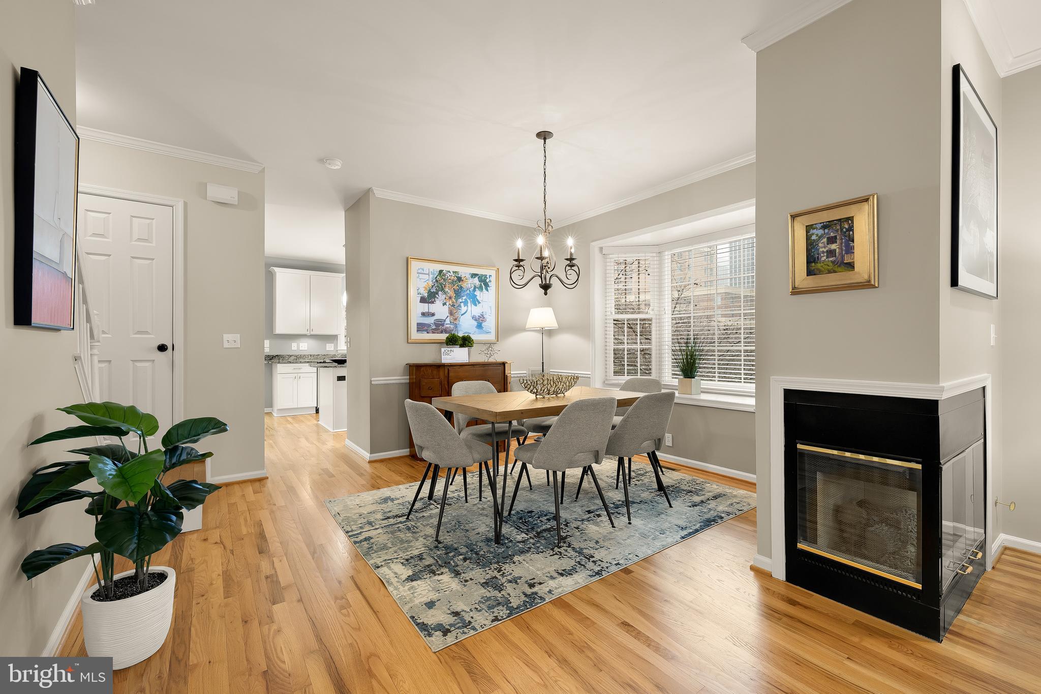 1503 North Colonial Terrace Arlington, VA 22209 - Photo 9 of 37 Dining room