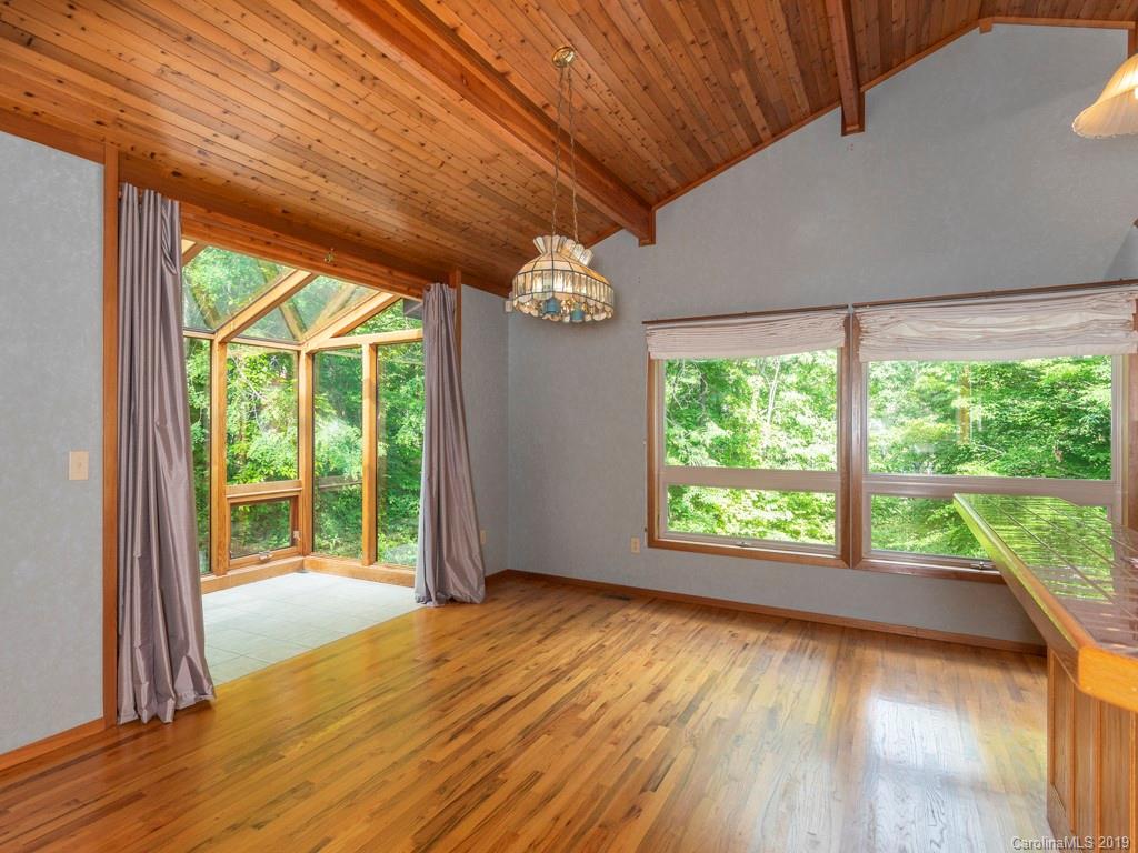 95 Redfield Drive Clyde, NC 28721 - Photo 6 of 22