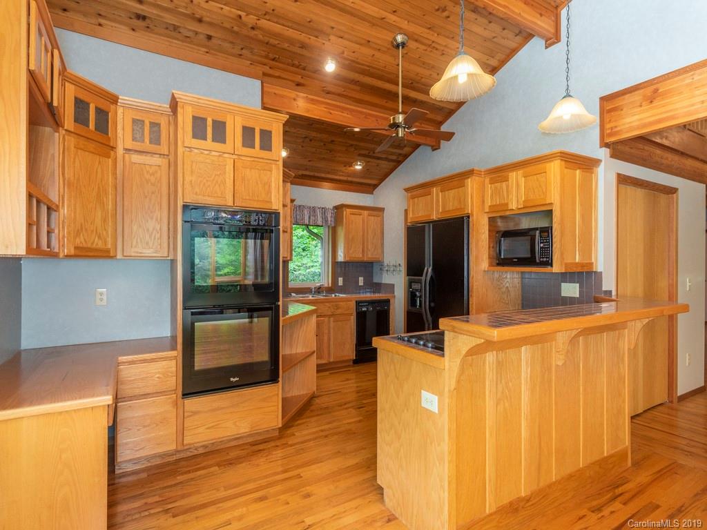 95 Redfield Drive Clyde, NC 28721 - Photo 9 of 22
