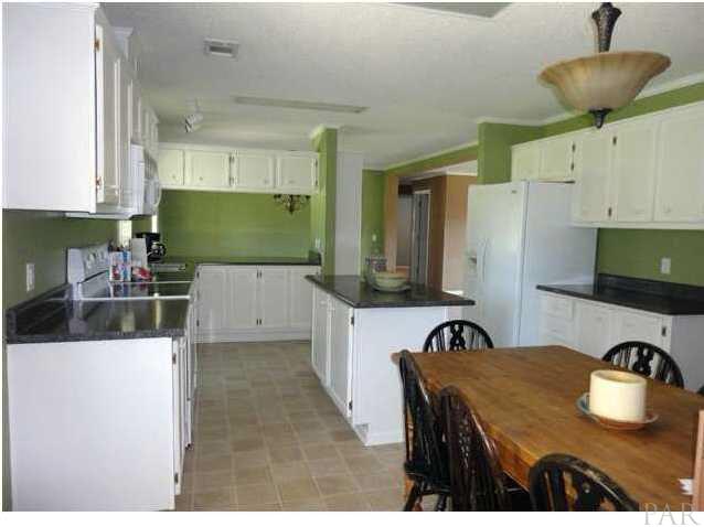 3223 East Chipper Road Cantonment, FL 32533 - Photo 7 of 25 Gallery Image 7