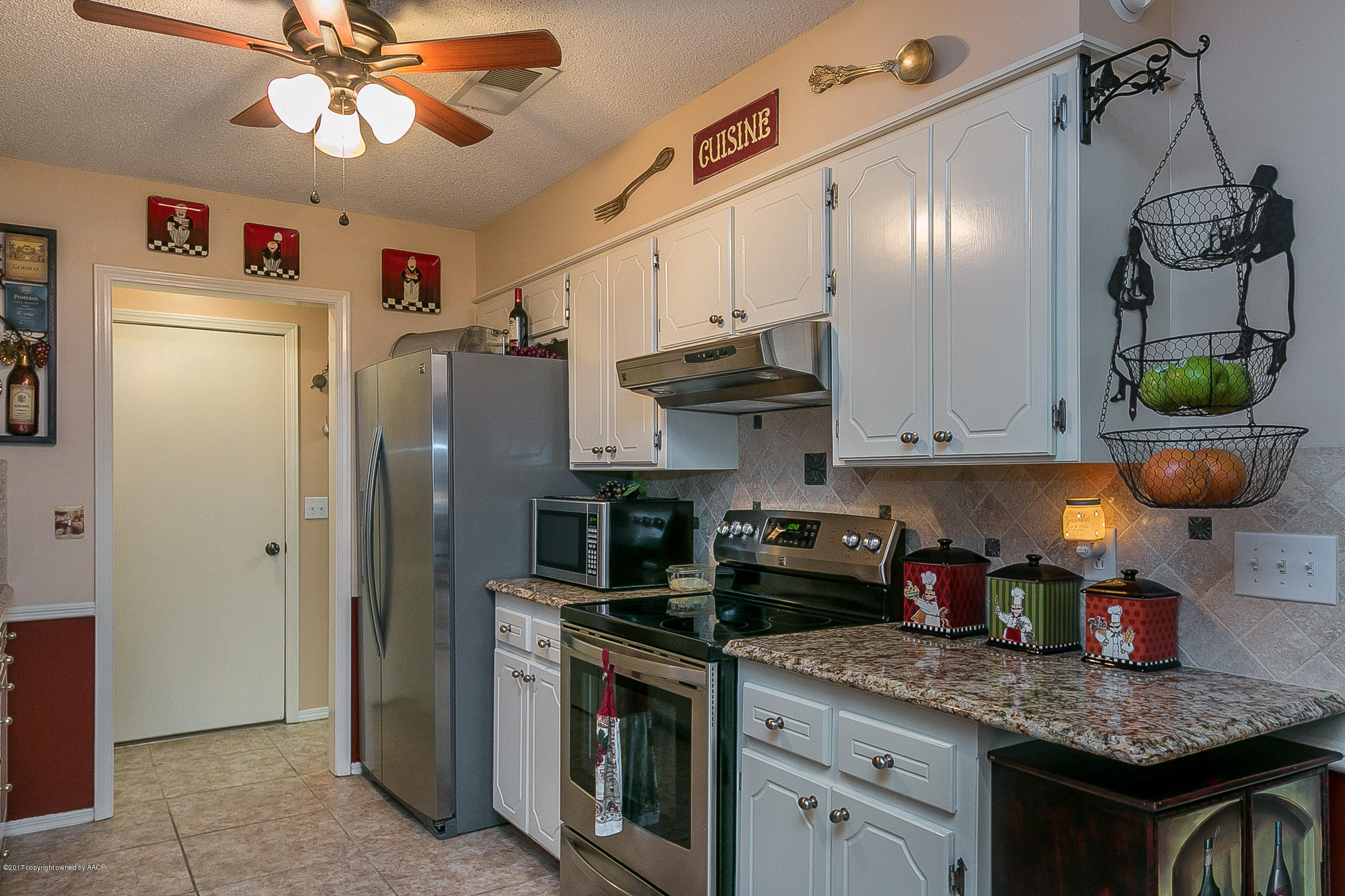 8208 Indian Trail Amarillo, TX 79110 - Photo 6 of 21 Kitchen