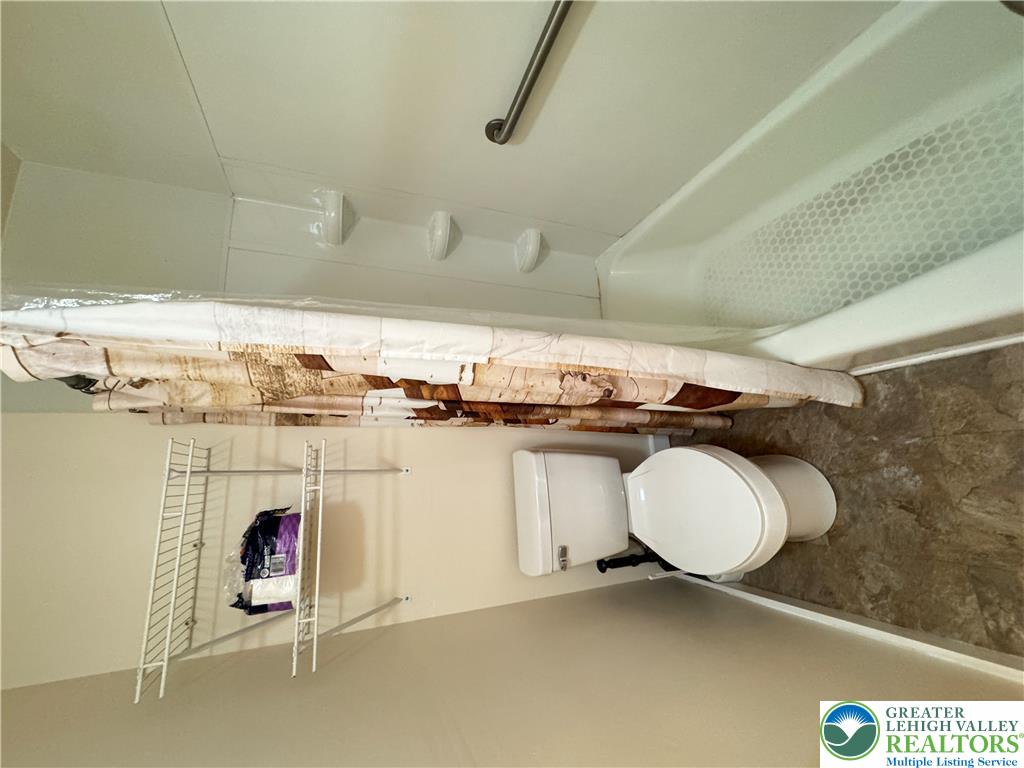 748 Mauch Chunk Road Palmerton, PA 18071 - Photo 12 of 22 Full Bathroom