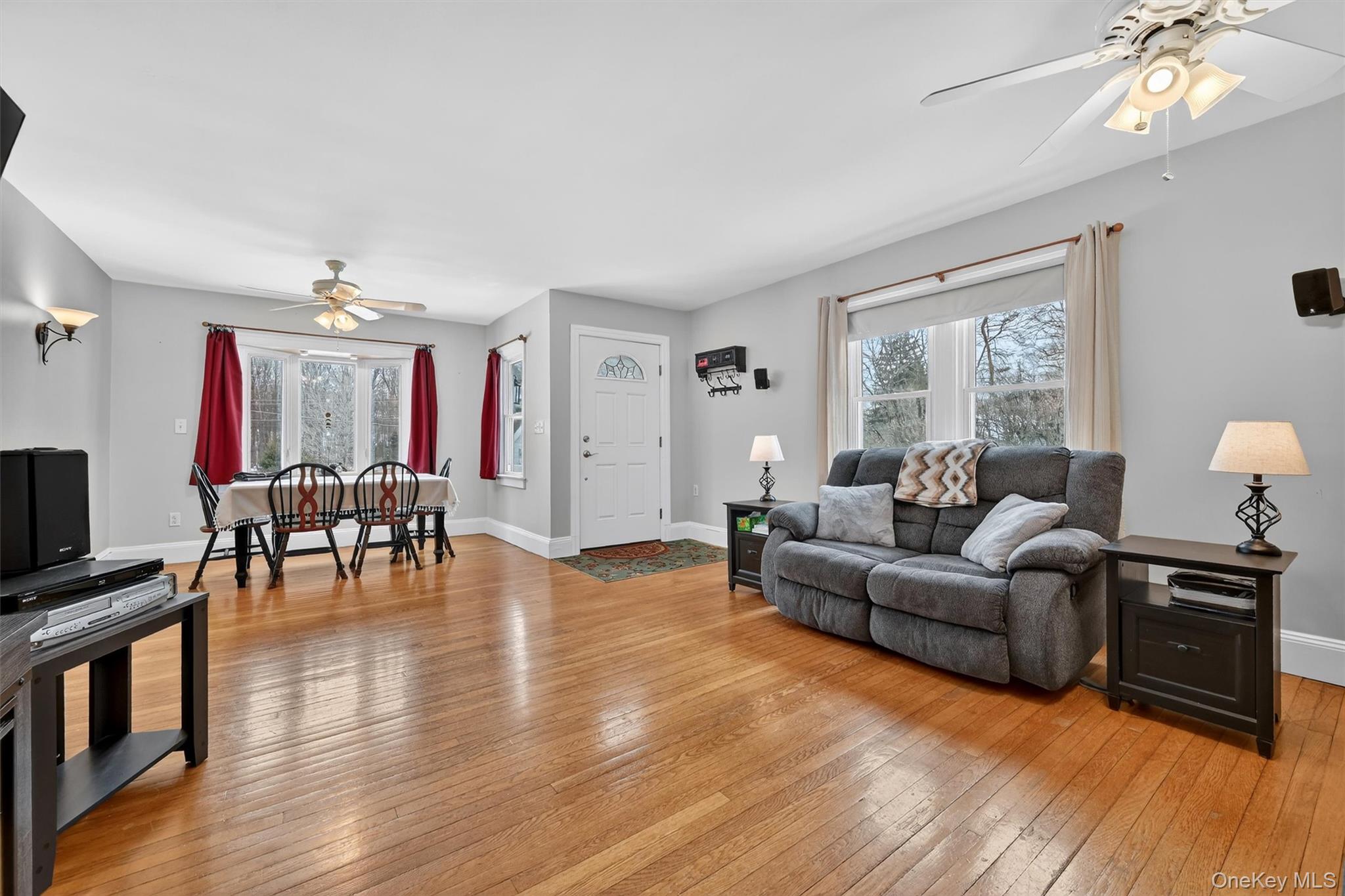 51 Lakeside Road Newburgh, NY 12550 - Photo 7 of 41