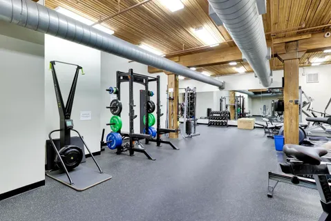 $325,000 | 550 North Kingsbury Street, Unit 422, Chicago, IL 60654