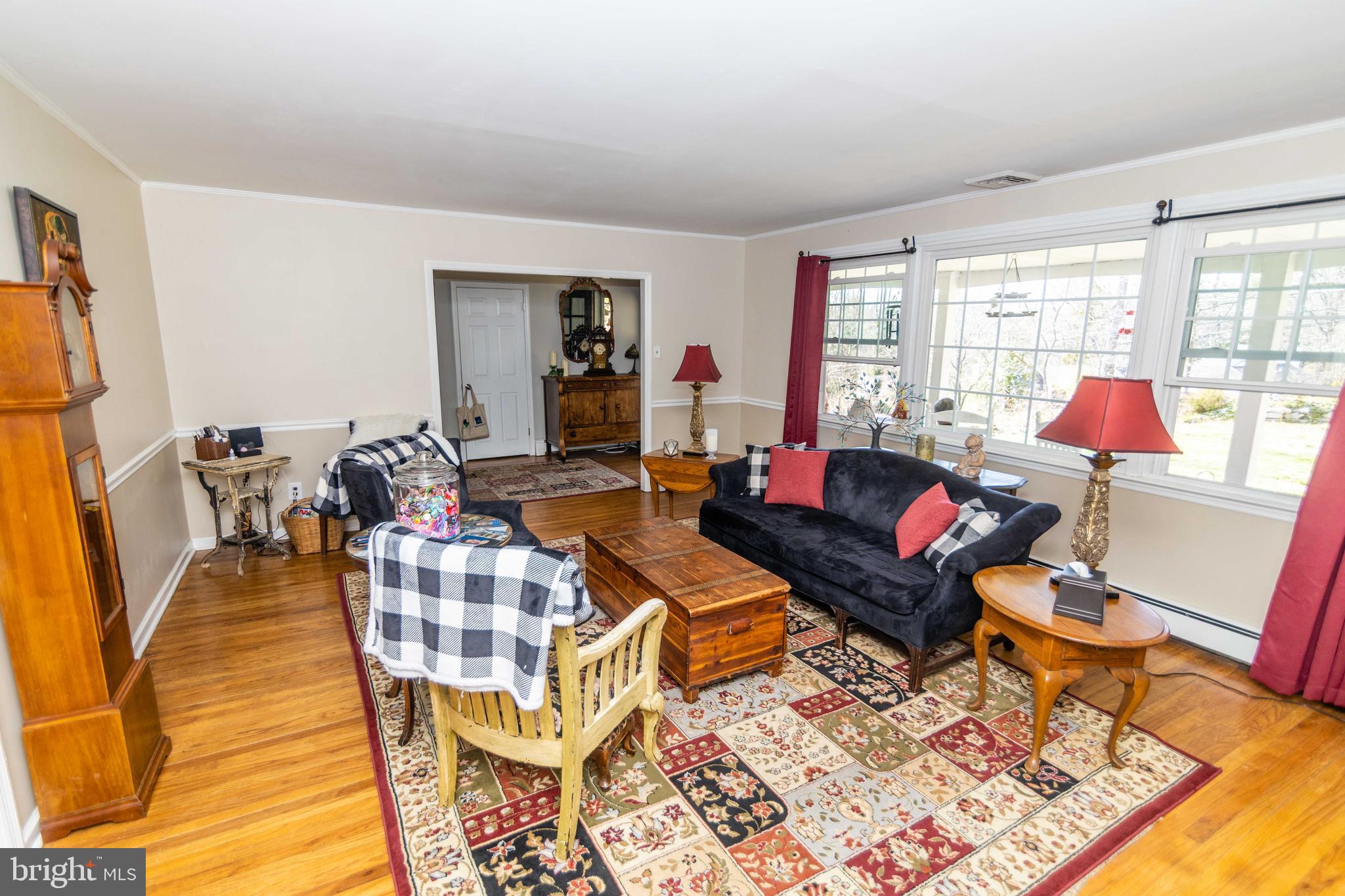 270 West Rose Tree Road Media, PA 19063 - Photo 11 of 42 Living room with abundant light