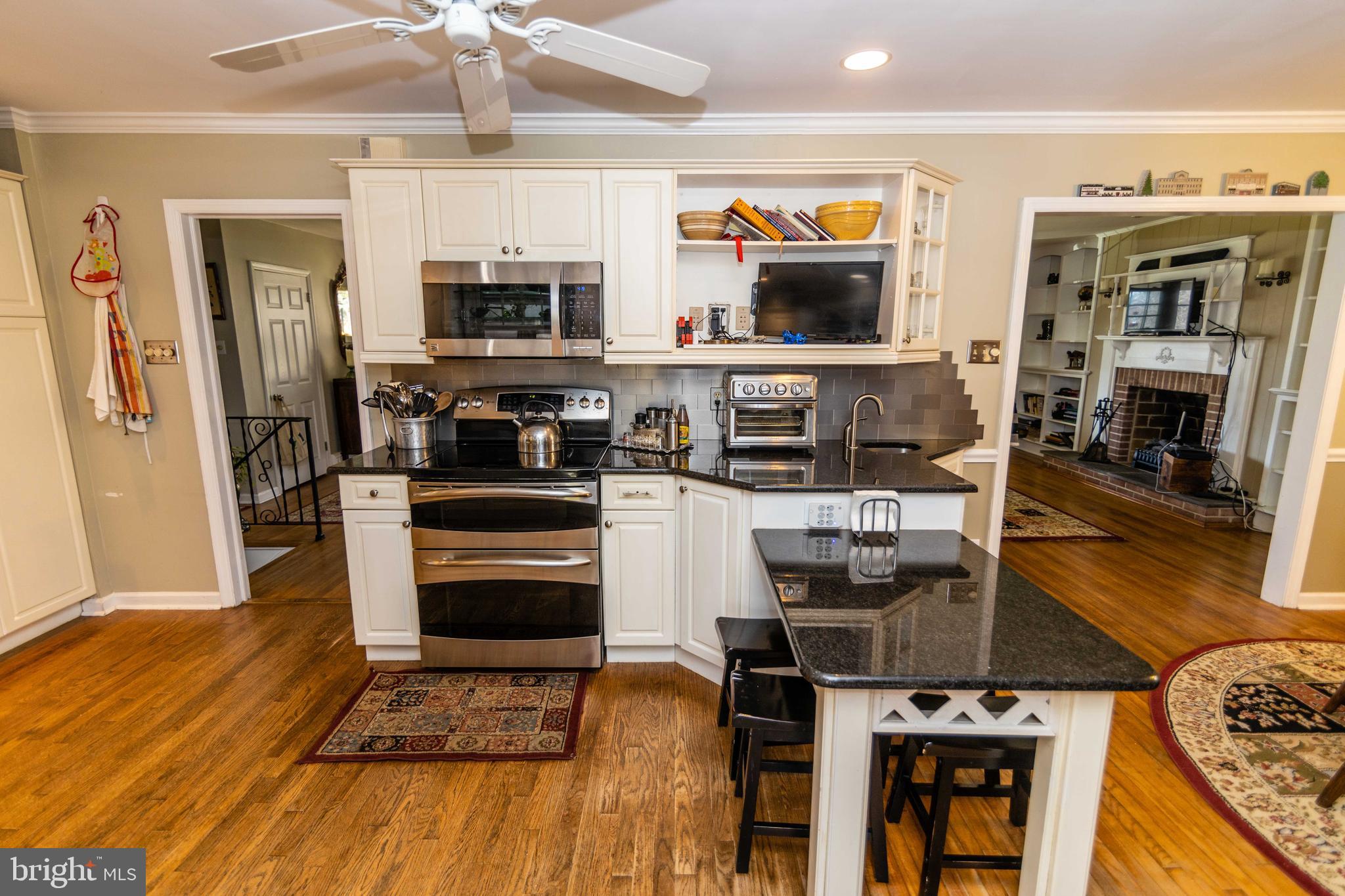 270 West Rose Tree Road Media, PA 19063 - Photo 15 of 42 Updated Kitchen