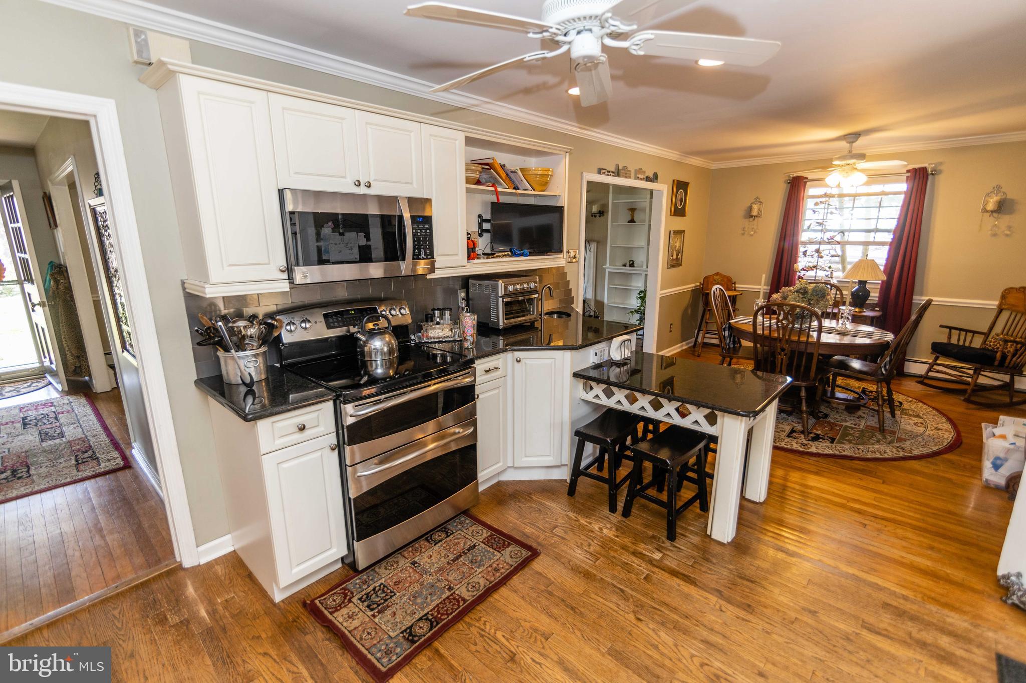 270 West Rose Tree Road Media, PA 19063 - Photo 16 of 42 Updated Kitchen
