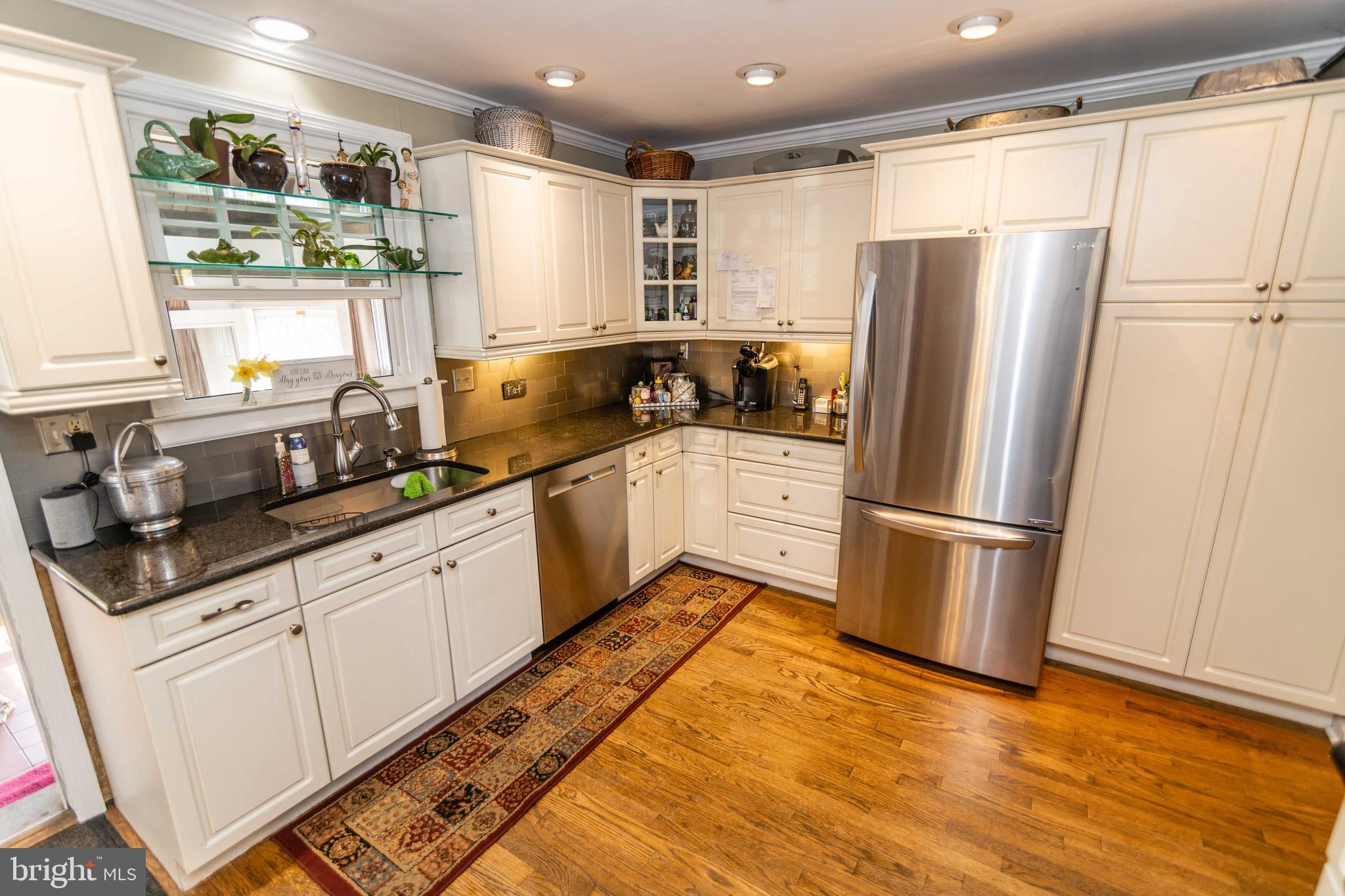 270 West Rose Tree Road Media, PA 19063 - Photo 17 of 42 Updated kitchen