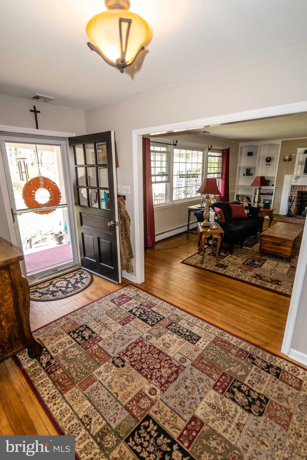 270 West Rose Tree Road Media, PA 19063 - Photo 8 of 42 Foyer area