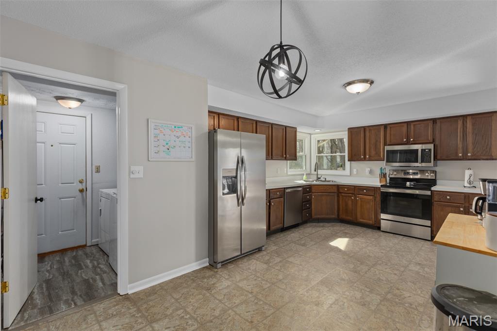 2900 West Lawrence Avenue Springfield, IL 62704 - Photo 11 of 33