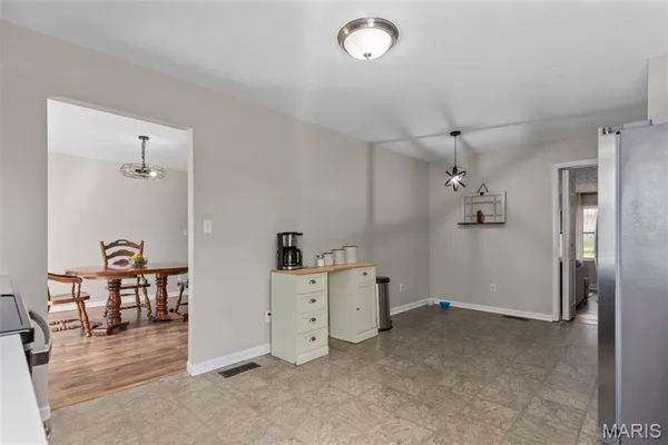 $250,000 | 2900 West Lawrence Avenue, Springfield, IL 62704